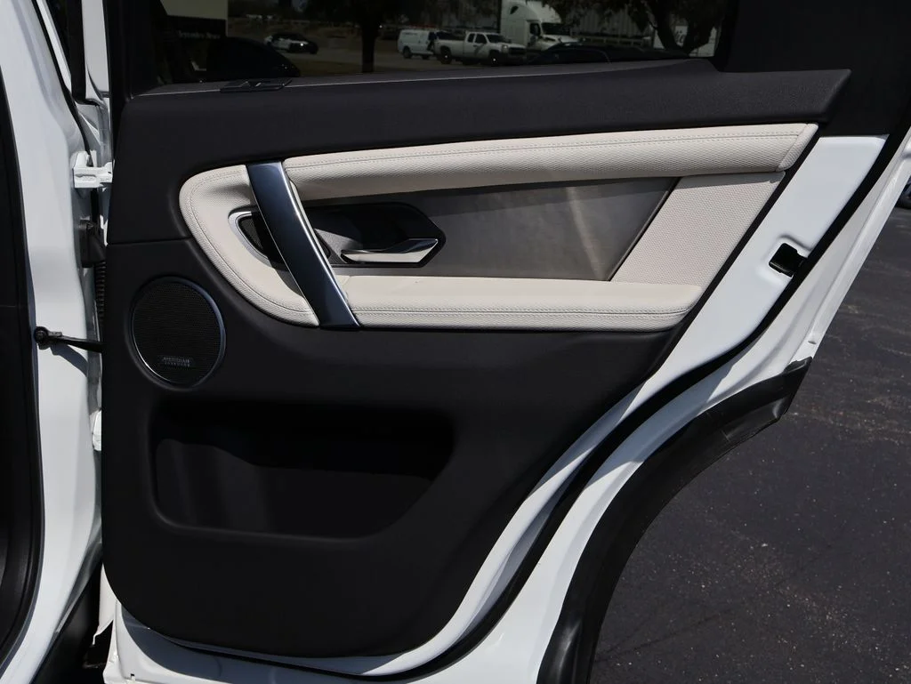 New 2026 Fuji White Land Rover Landmark image 14