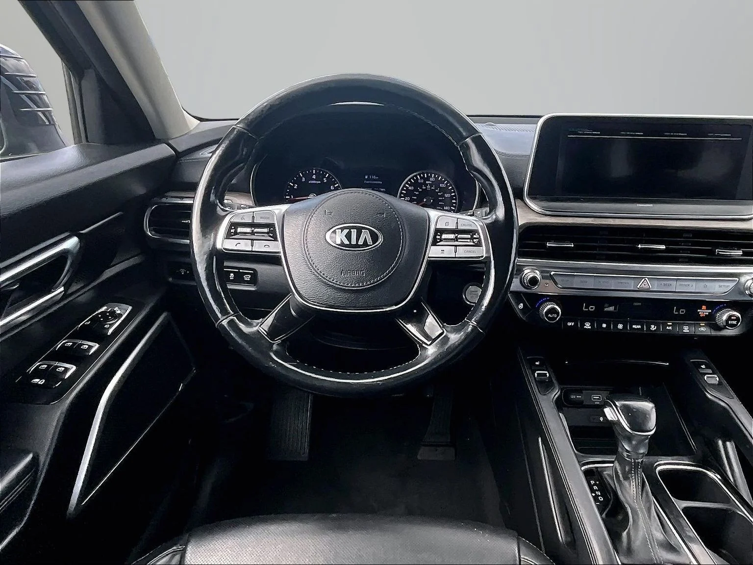 Used 2020 Black Kia EX image 6
