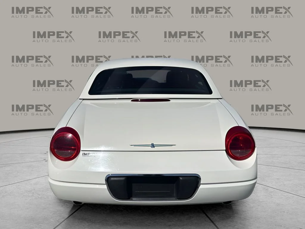 Used 2003 White Ford Deluxe image 4