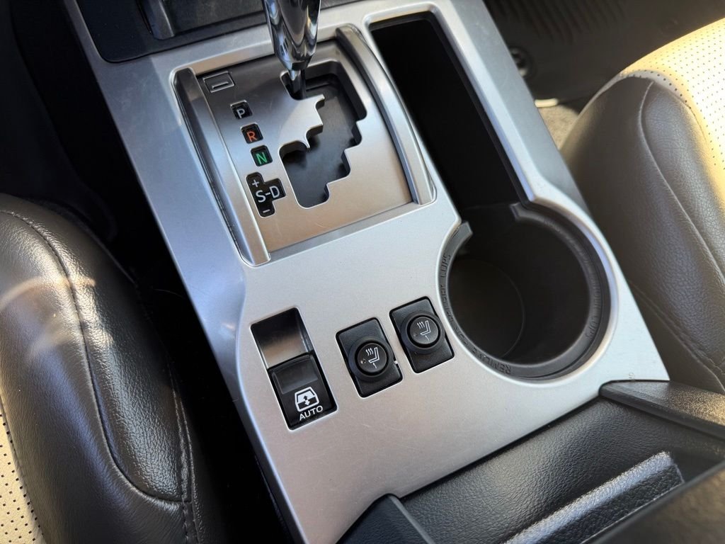 Used 2022 White Toyota SR5 image 26