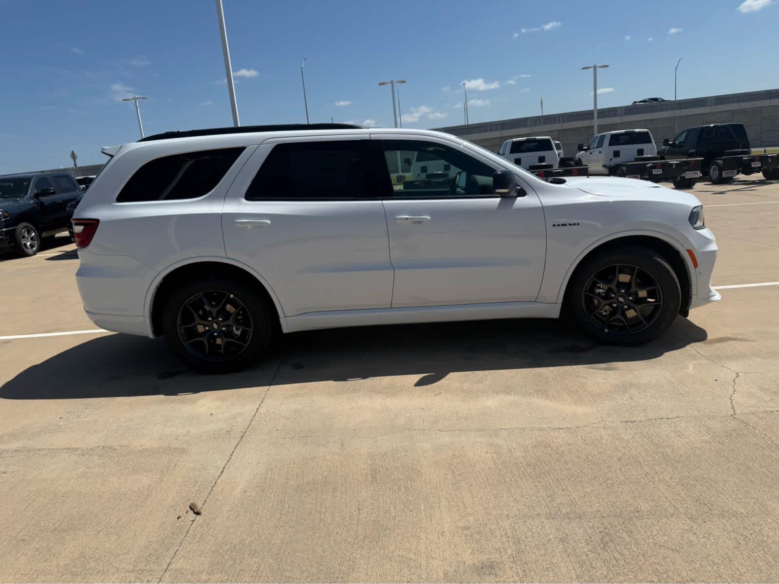 New 2026 White Knuckle Clear-Coat Exterior Paint Dodge GT Plus HEMI V8 image 7