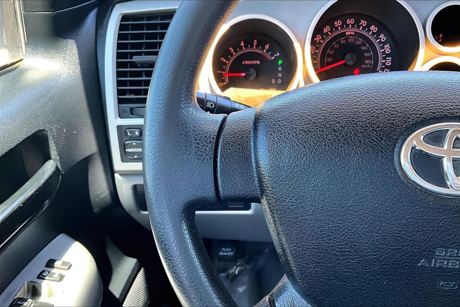 Used 2007 Super White Toyota SR5 image 23