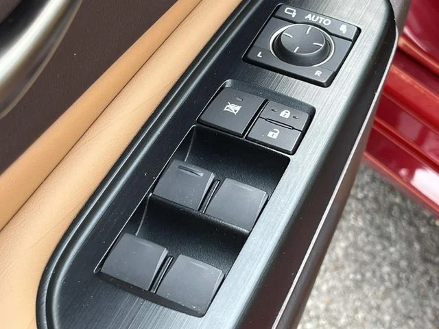 Certified Used 2020 MATADOR RED MICA Lexus 300h image 29