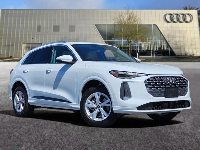 2026 Audi Q5 Premium TFSI quattro S tronic