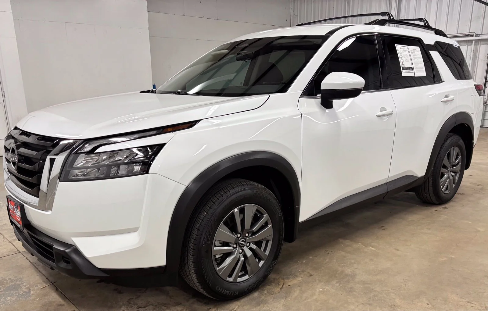 Used 2025 White Nissan SV image 3