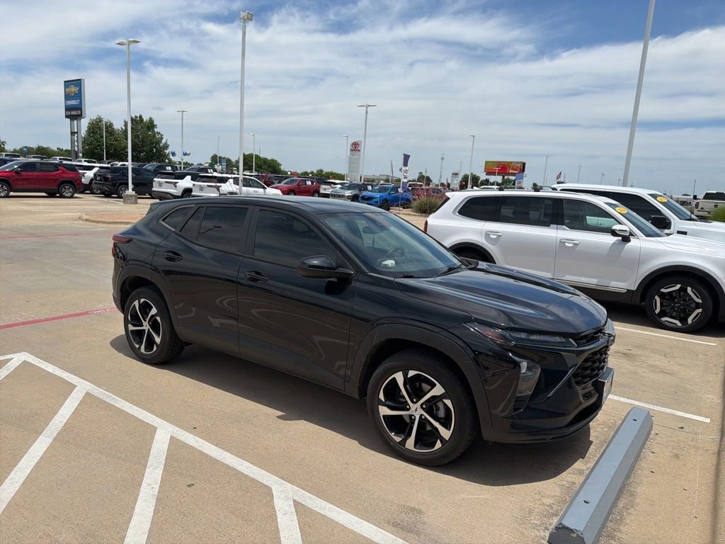 2024 Chevrolet Trax 1RS's photo
