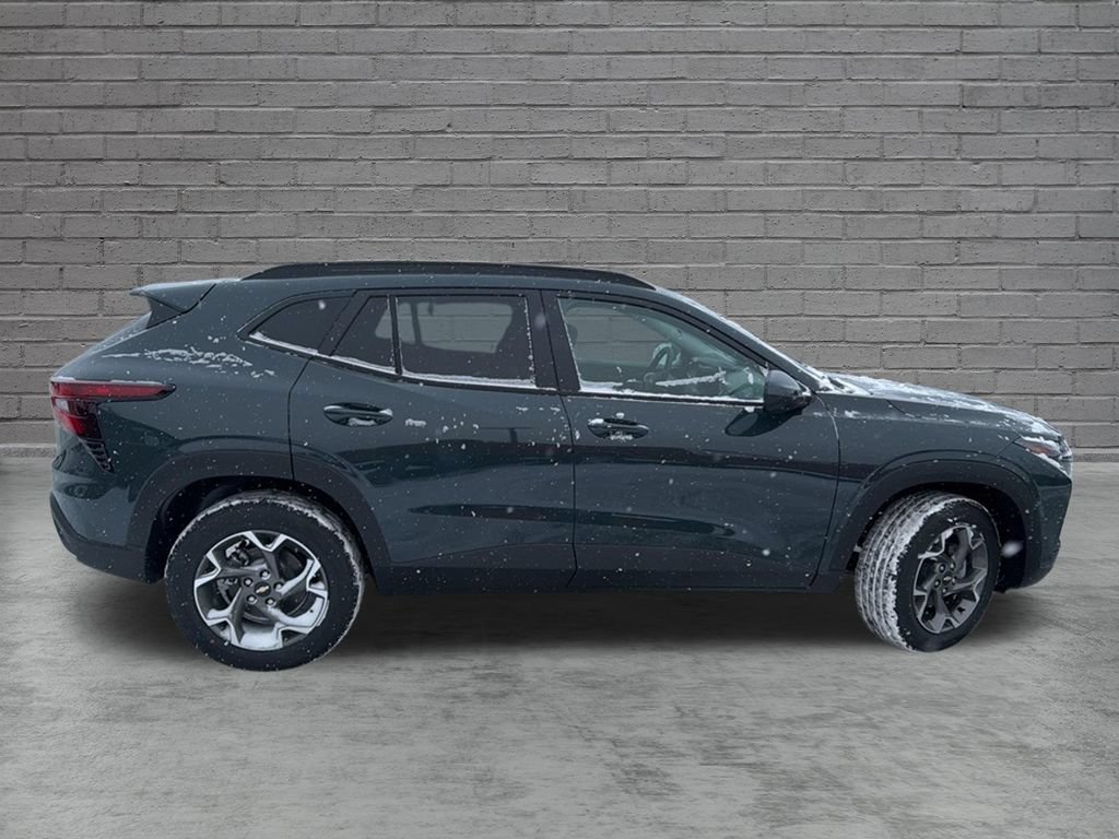 2026 Chevrolet Trax LT - Photo 12