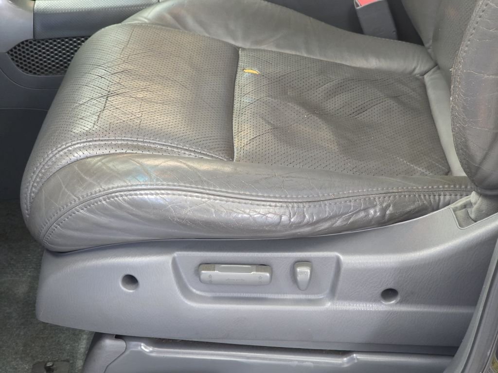 Used 2003 Black Honda EX-L image 27