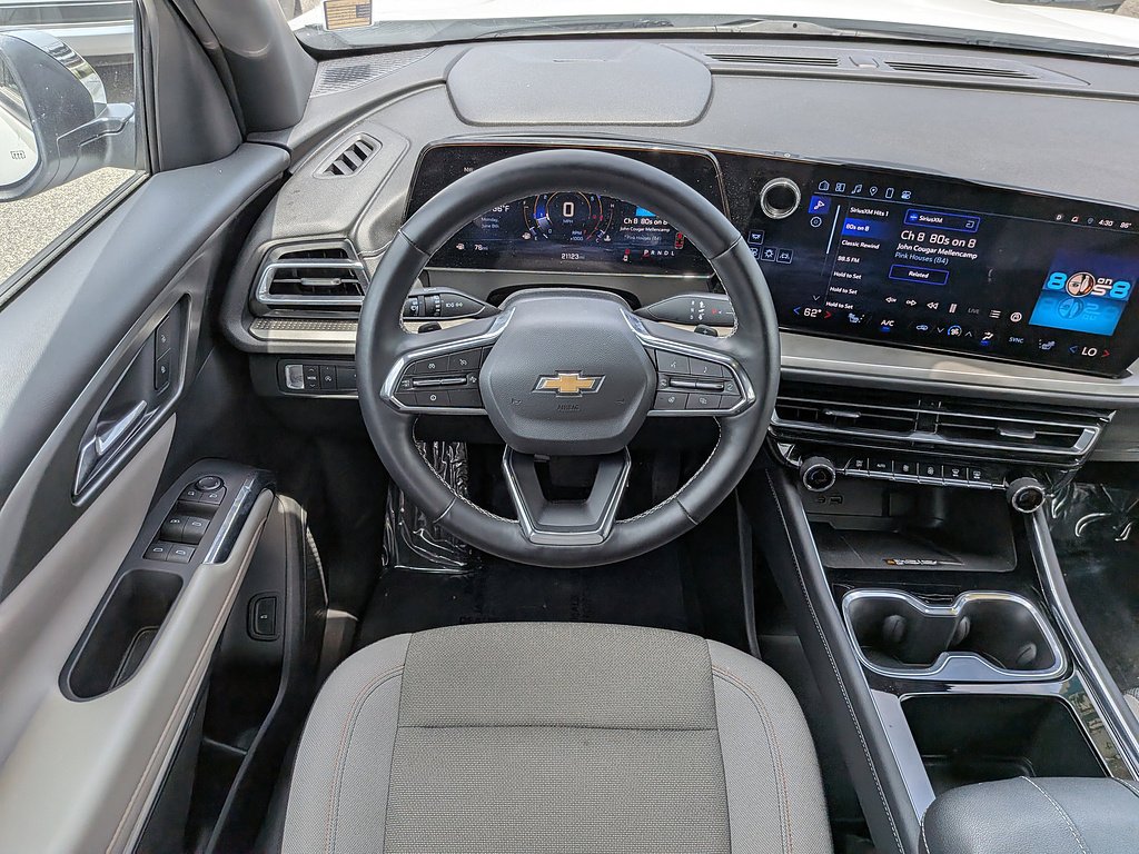 2025 Chevrolet Traverse LT - Photo 15