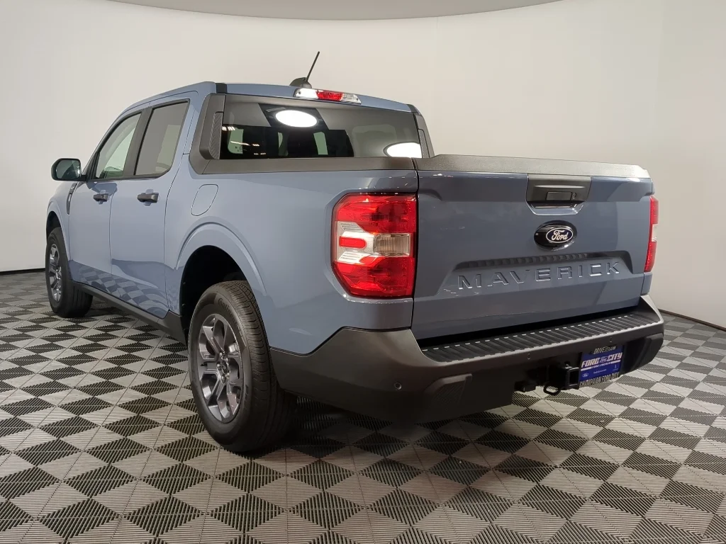 New 2026 Azure Gray Metallic Tri-Coat Ford XLT image 6