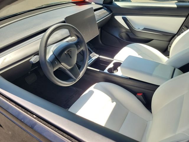 Used 2021 Black Tesla Long Range image 3