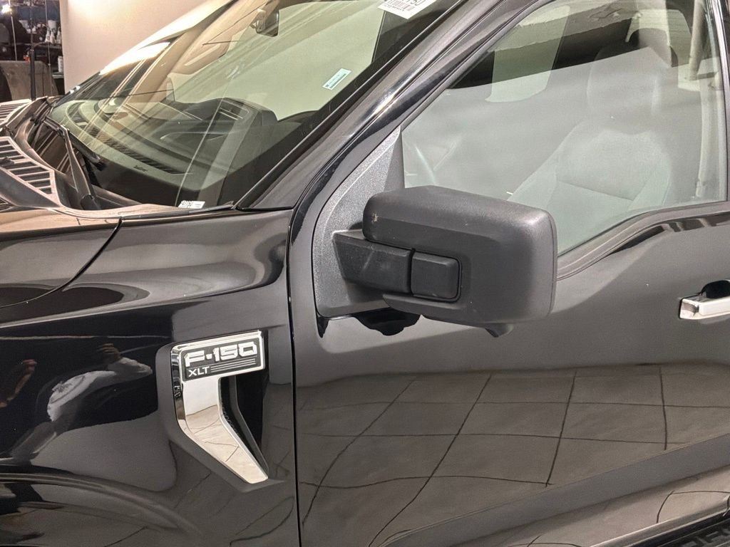 Used 2024 Black Metallic Ford XLT image 25