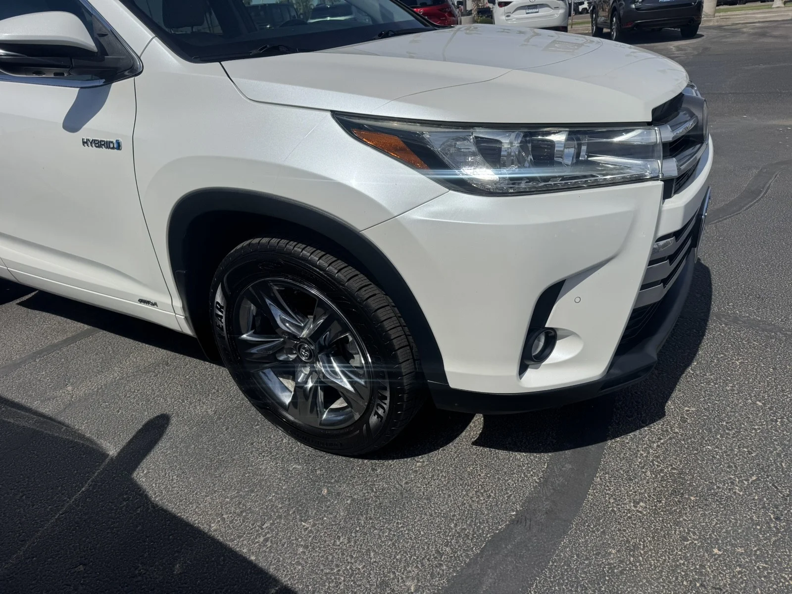 Used 2019  Toyota Hybrid Limited image 4
