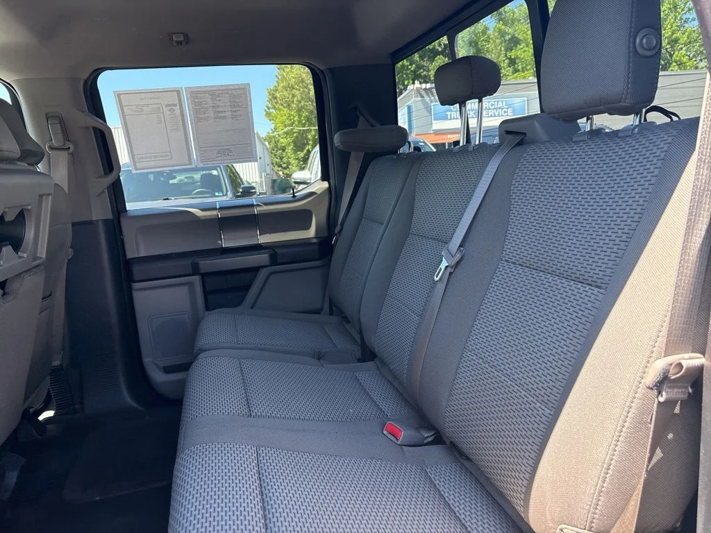 Used 2016 Shadow Black Ford XLT image 26