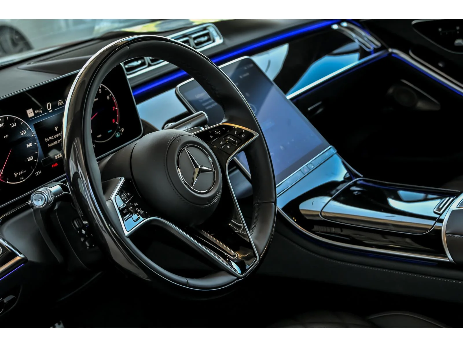 New 2026 Black Mercedes-Benz S 580 image 9