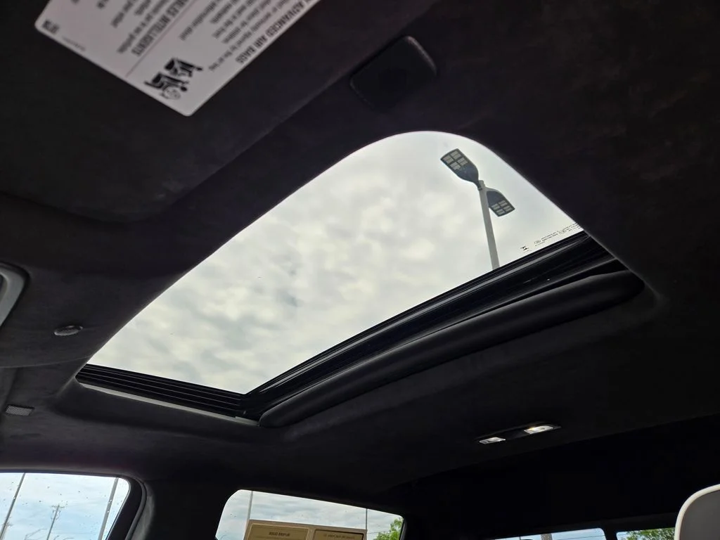 Used 2025 Gray GMC AT4X image 28
