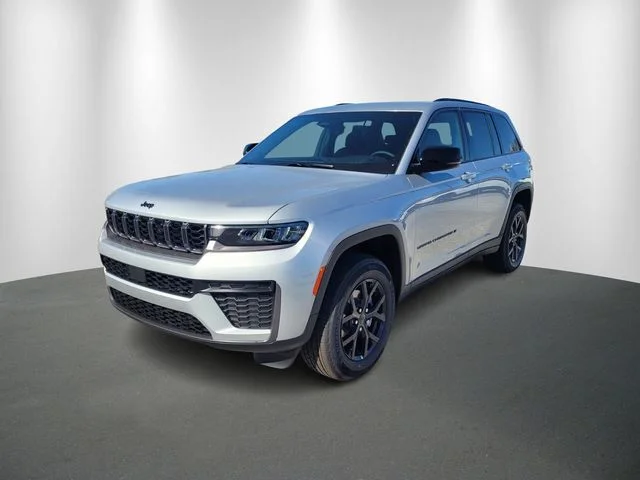 New 2026 Silver Zynith Exterior Paint Jeep Altitude image 2