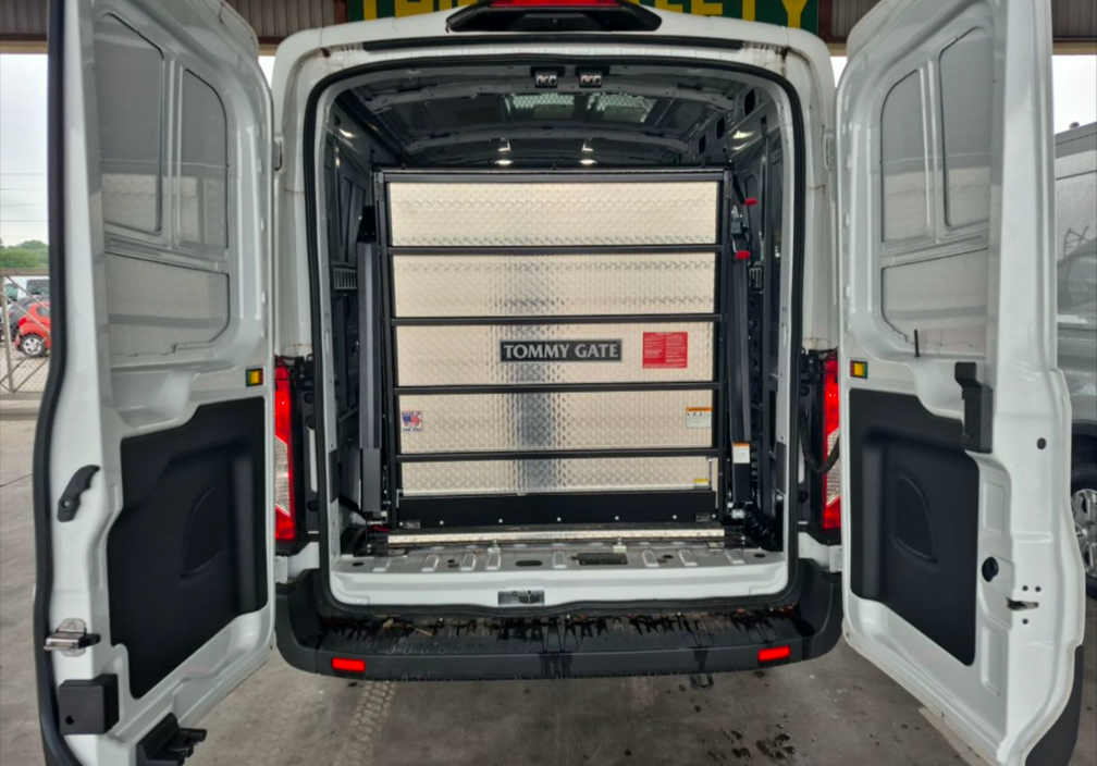 Used 2023 White Ford Base image 7