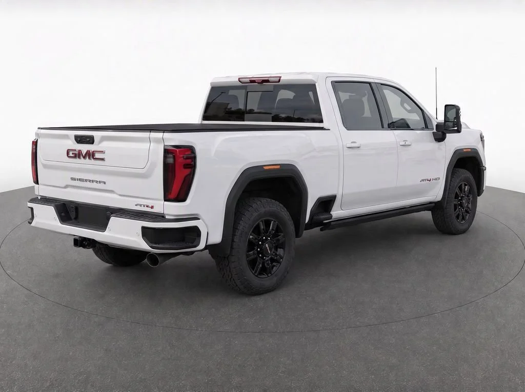 Used 2025 Summit White GMC AT4 image 4