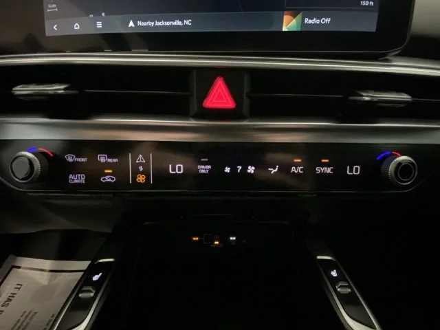Used 2025 Green Kia EX image 19