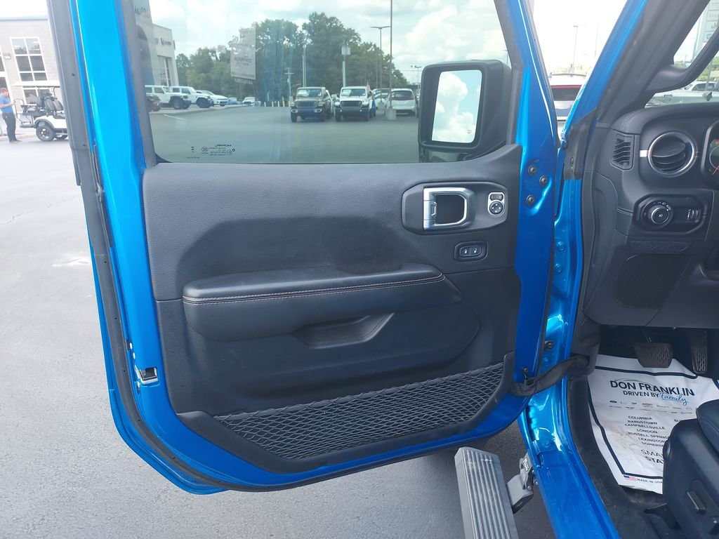 Used 2024 Blue Jeep Sahara image 12