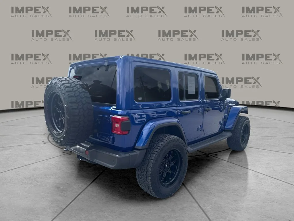 Used 2018 Blue Jeep Unlimited Sahara image 3