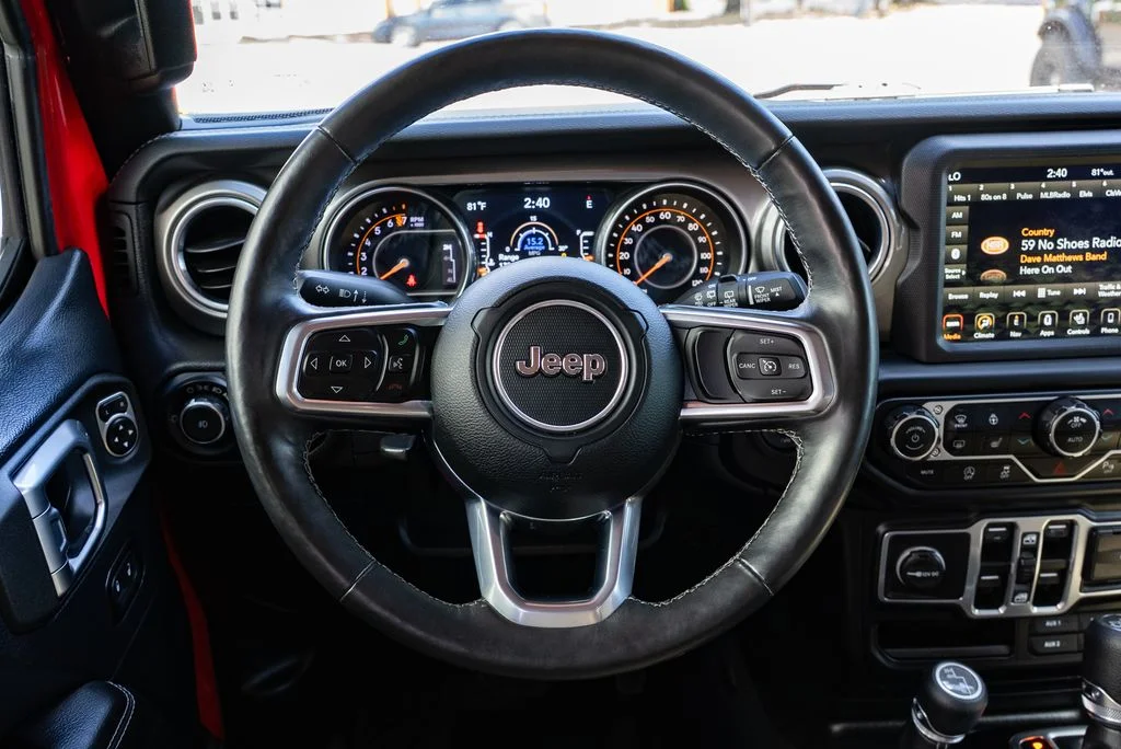 Used 2018 Red Jeep Unlimited Sahara image 14