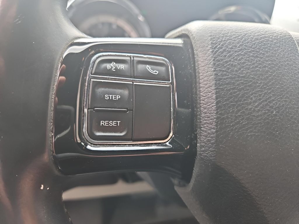 Used 2017 Granite Pearlcoat Dodge SXT image 19