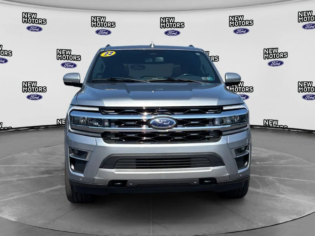 Used 2022 Silver Metallic Ford Limited image 9