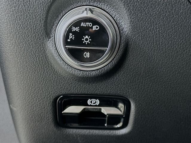 New 2026 Cirrus Silver Metallic Mercedes-Benz C 300 image 10