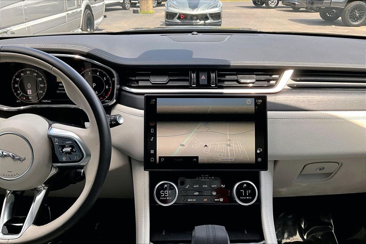 2024 Jaguar F-PACE R-Dynamic S - Photo 12