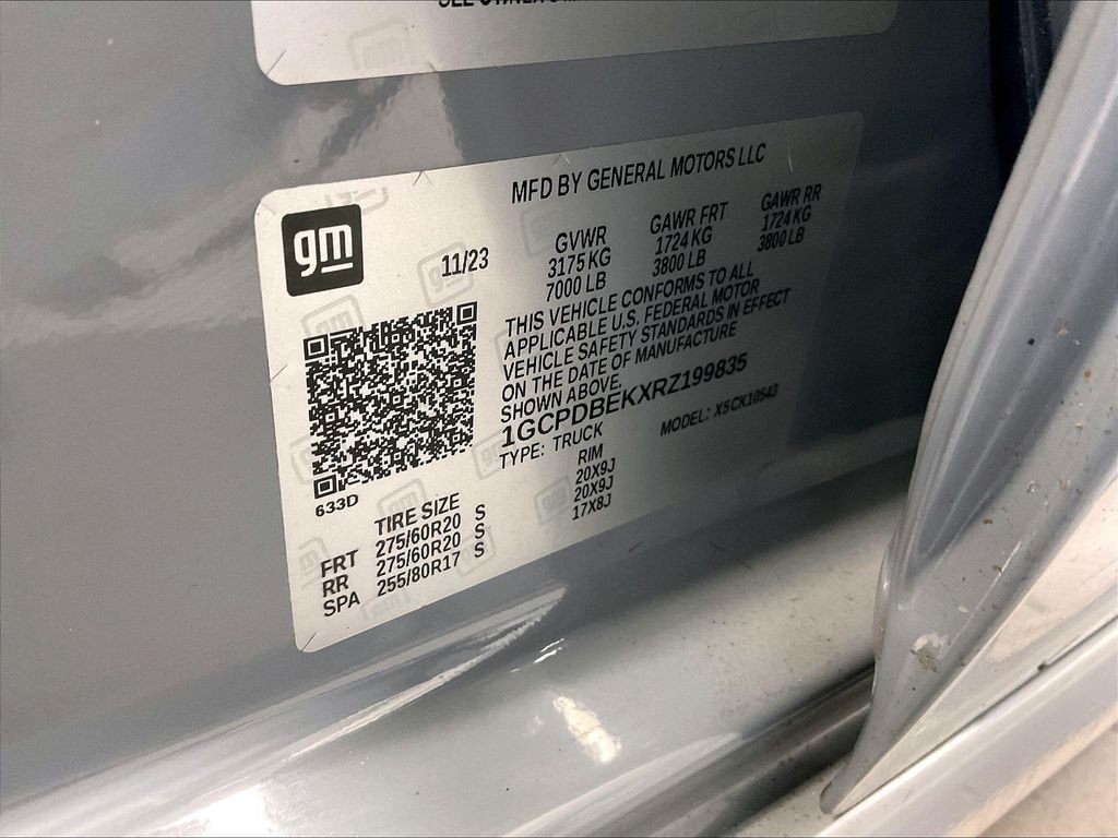 Used 2024 Gray Chevrolet Custom image 36