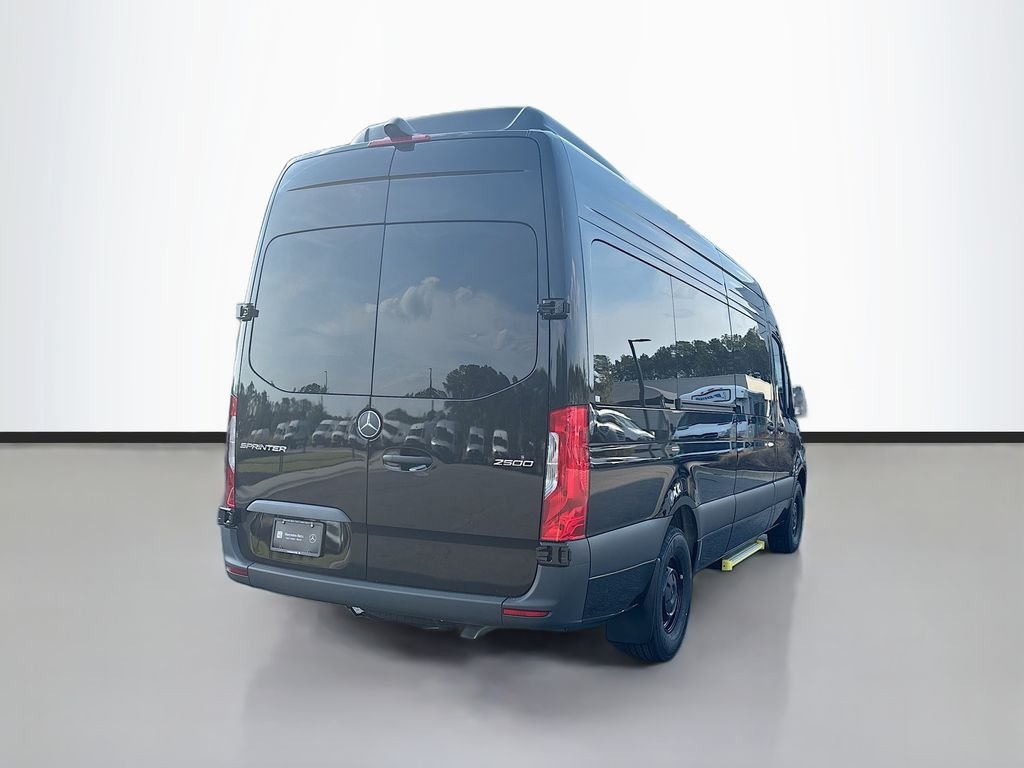 New 2026  Mercedes-Benz Passenger 170 WB image 8