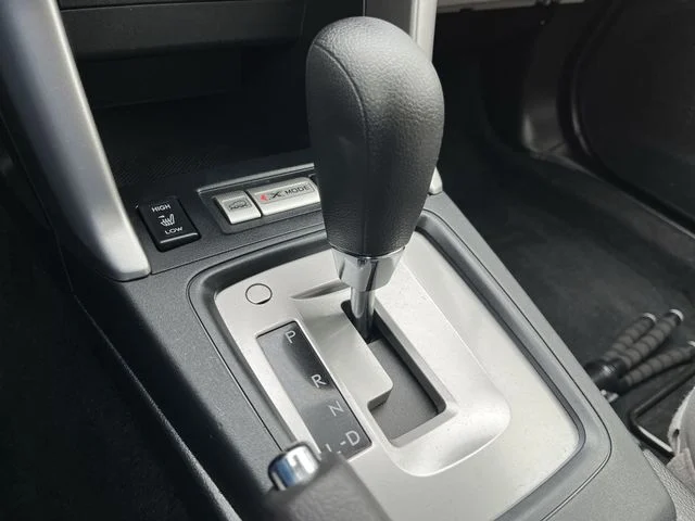 Used 2017 Green Subaru 2.5i Premium image 23