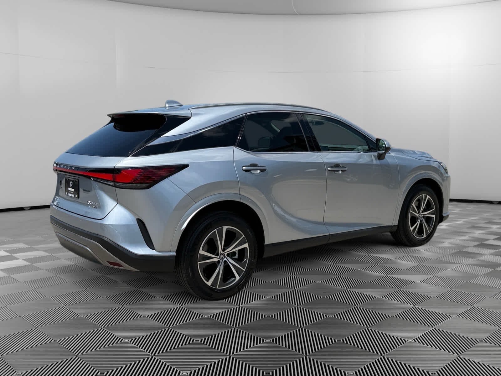 Used 2023 Iridium Lexus Premium image 5