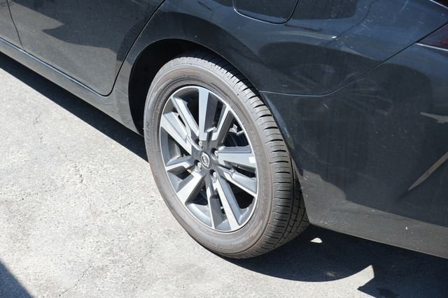 Used 2025 Black Nissan 1.6 SV image 11