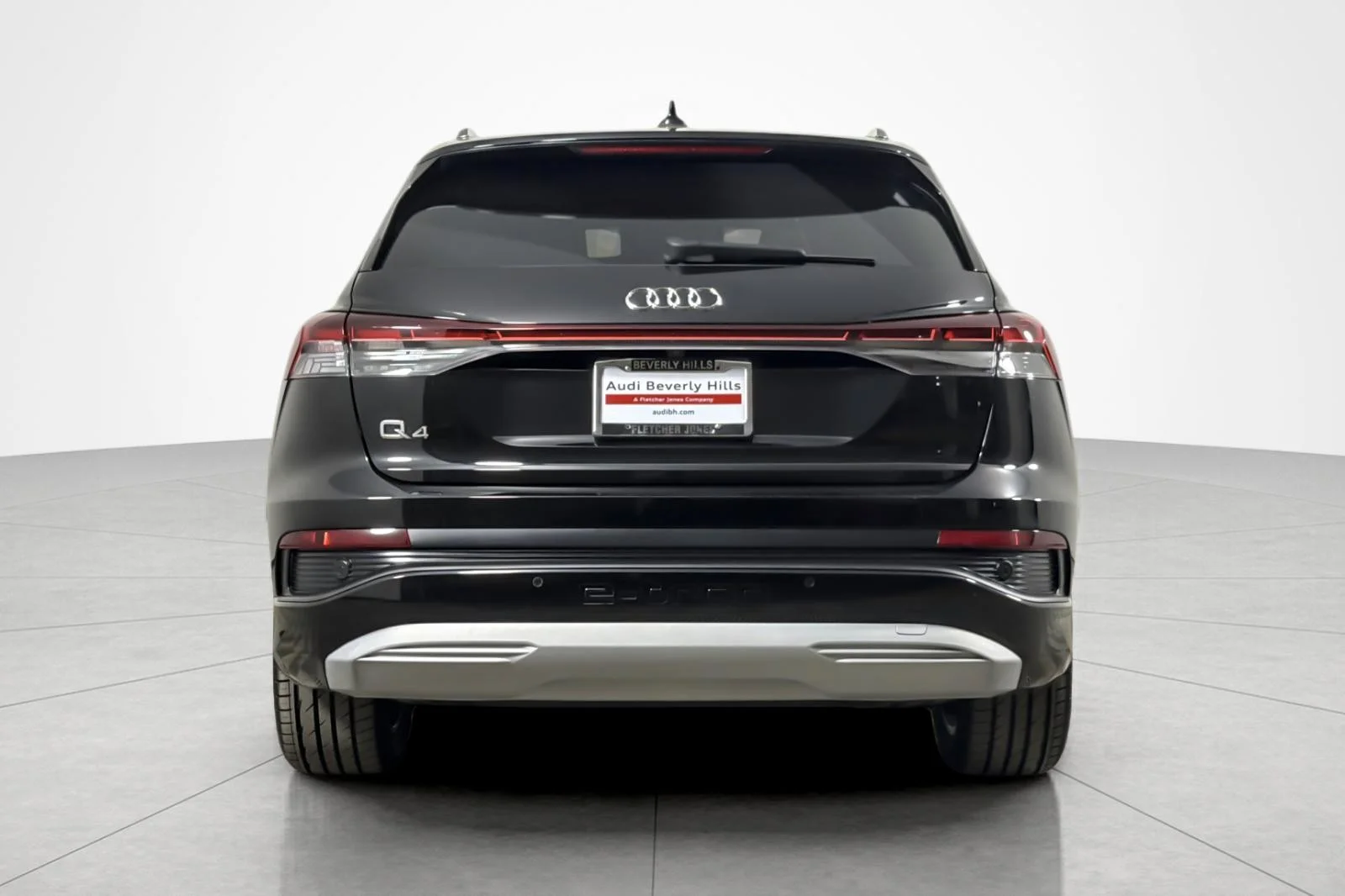 Used 2023 Mythos Black Metallic Audi Premium Plus 40 RWD image 4