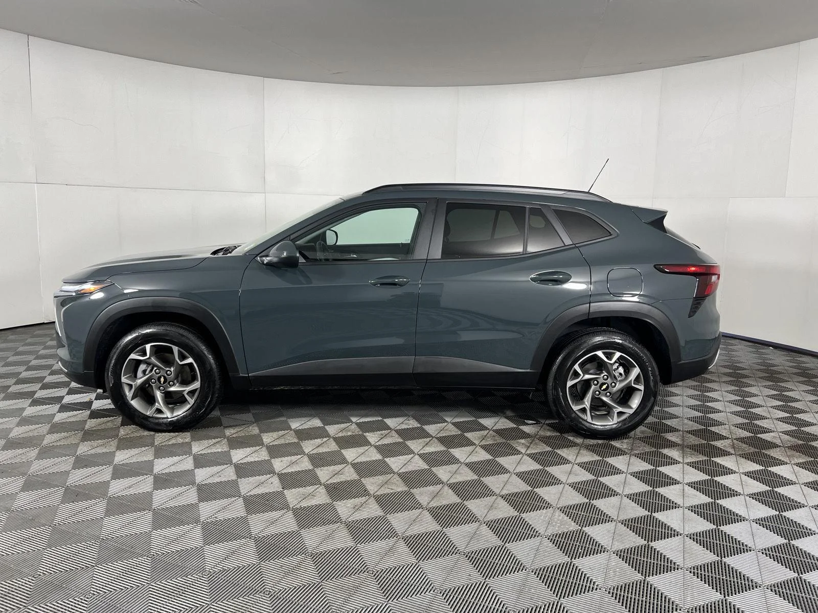 New 2026 Cypress Gray Chevrolet LT image 37