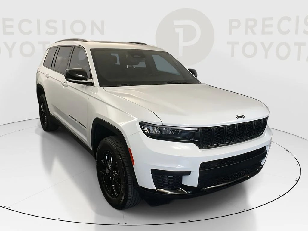 2025 Jeep Grand Cherokee L Altitude X 4x4's photo