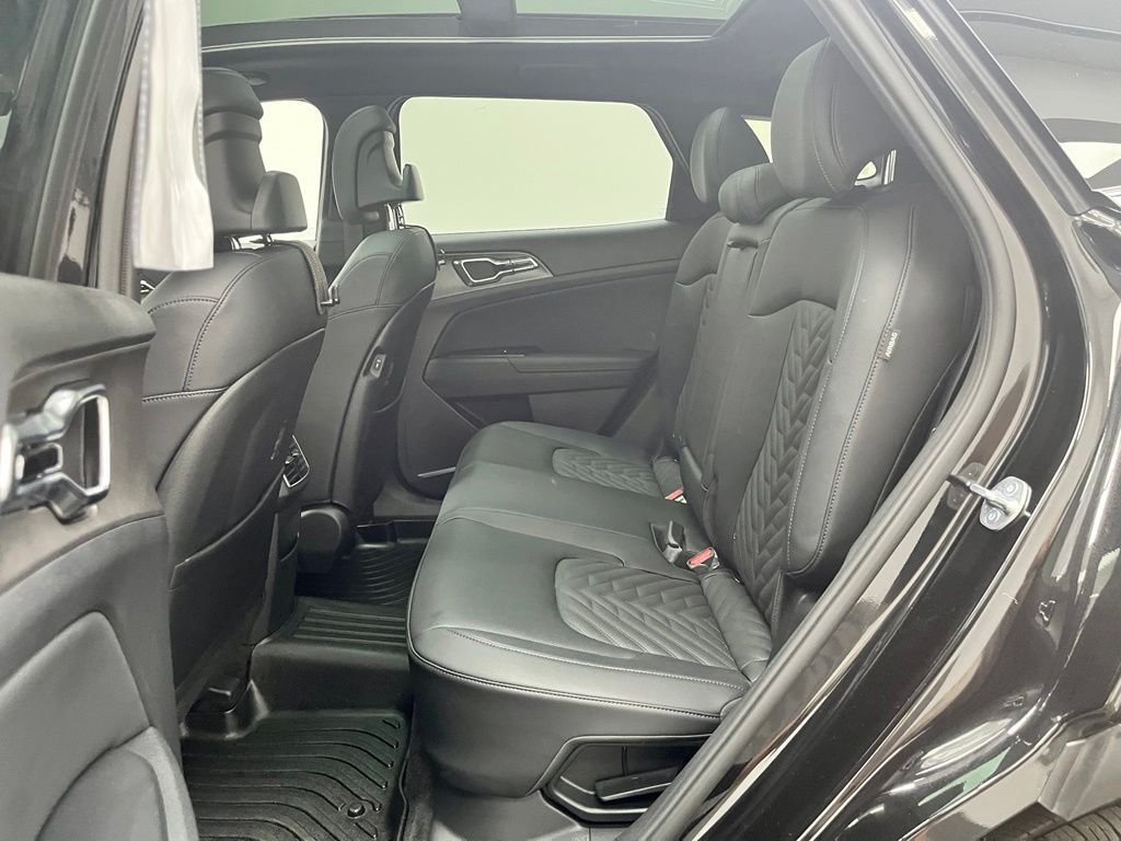 Used 2026 Black Kia X-Line image 40