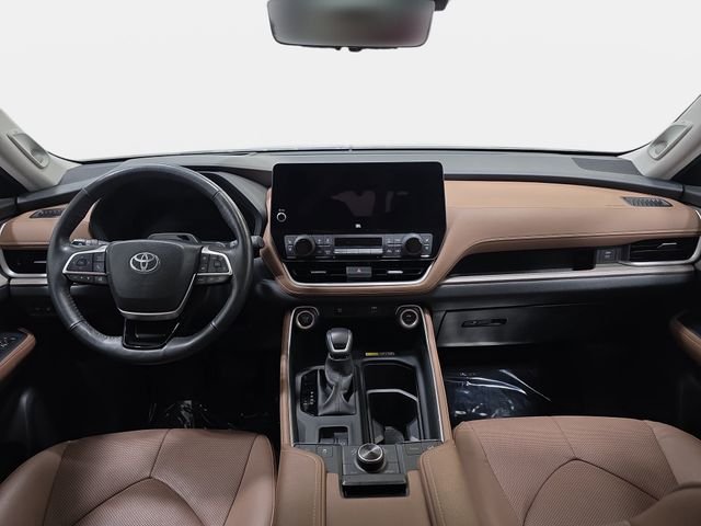 Certified Used 2024 Beige Toyota Platinum image 9
