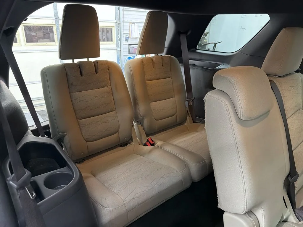 Used 2014 White Ford Base image 17