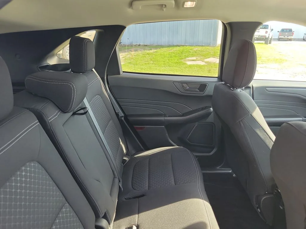 Used 2023 White Ford Active image 34