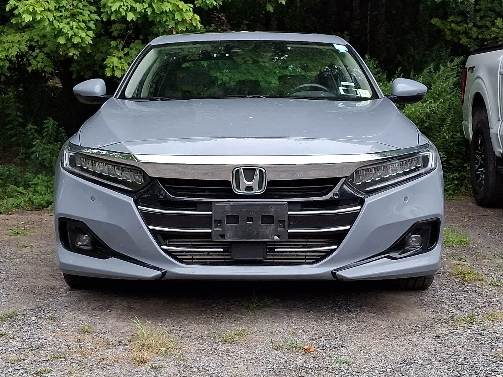 Used 2022 Sonic Gray Pearl Honda Touring image 3