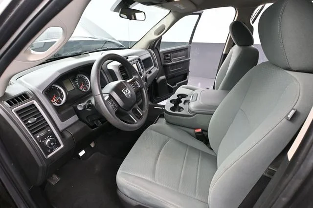 Used 2019 Gray Ram Tradesman image 17