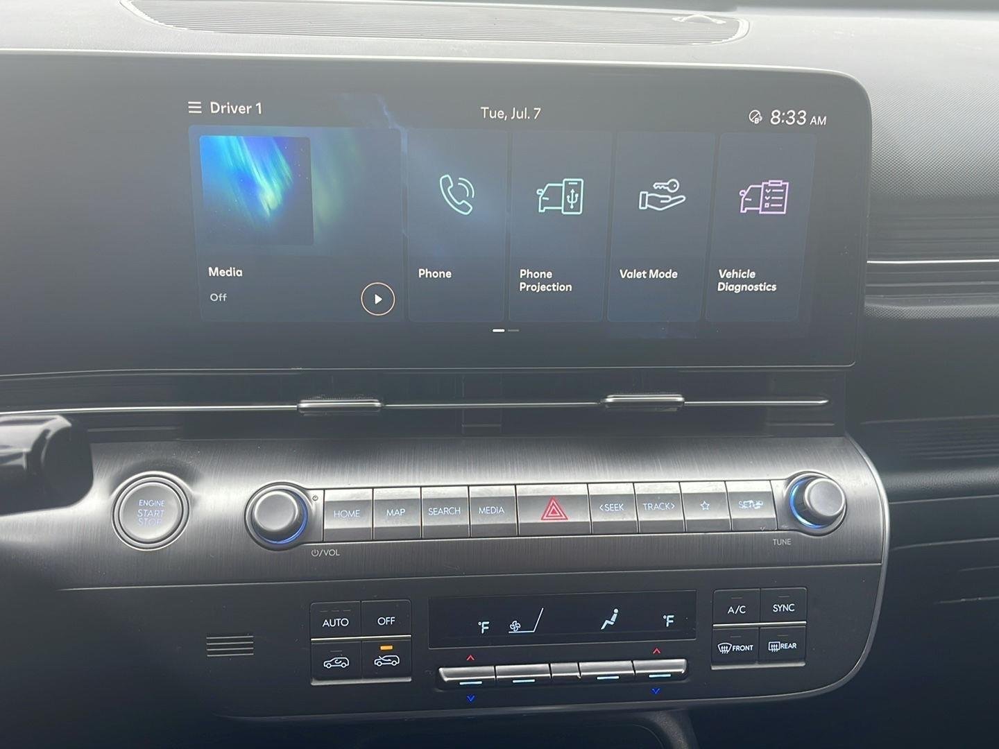 Used 2024 Cyber Gray Metallic Hyundai SEL image 26
