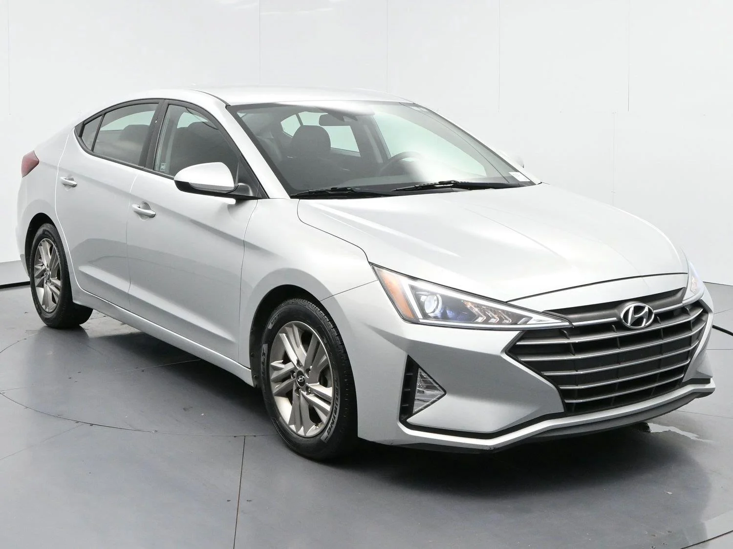 Used 2020 Symphony Silver Hyundai SEL image 2