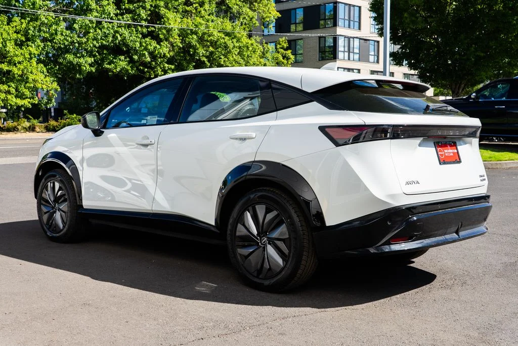 Used 2024 White Nissan ENGAGE e-4ORCE image 4