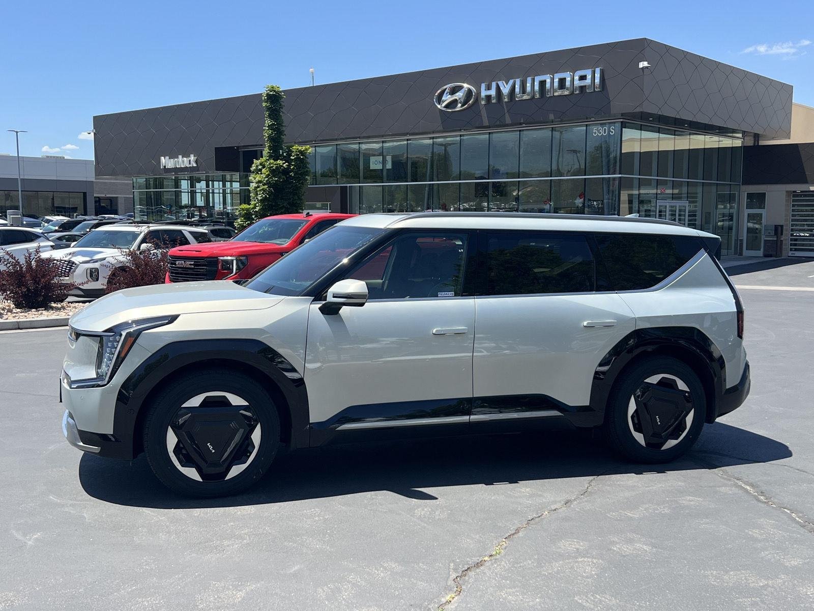 2024 Kia EV9 Land AWD's photo