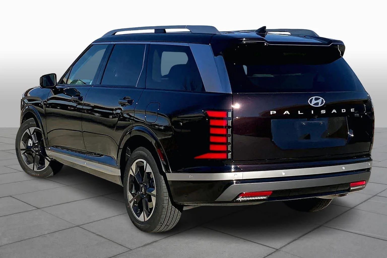 New 2026 Galaxy Maroon Pearl Hyundai Limited image 12